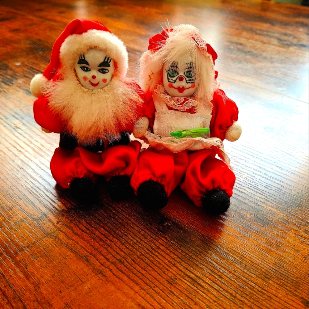Santa & and Mrs. Claus Porcelain Clown Face 5" Dolls. Vintage 1980s